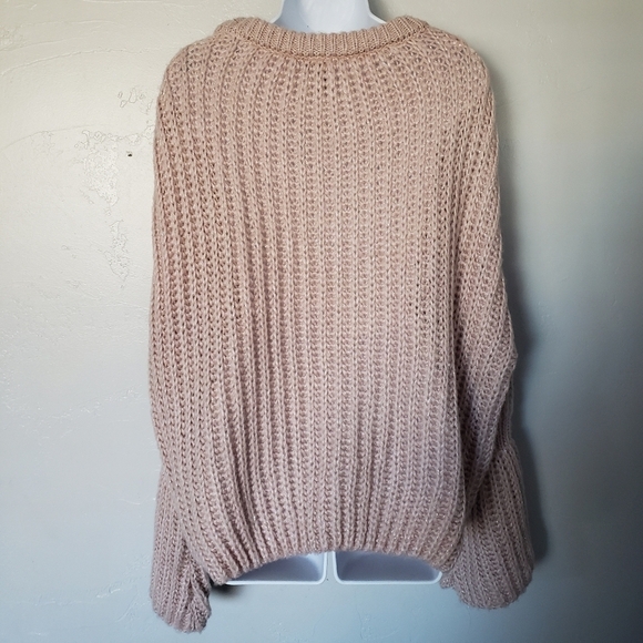 Moon & Madison Women's XL Blush Pink Open Knit Sweater Metallic Silver Bell Cuff - Picture 6 of 10